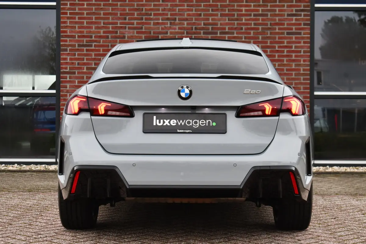220 M-Sport Pano ACC H/K E-zetels 360 HUD