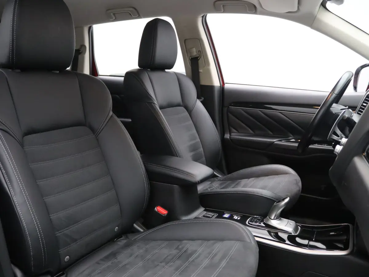 224pk PHEV Intense+ Apple Carplay/Android Auto | Trekhaak afneembaar.