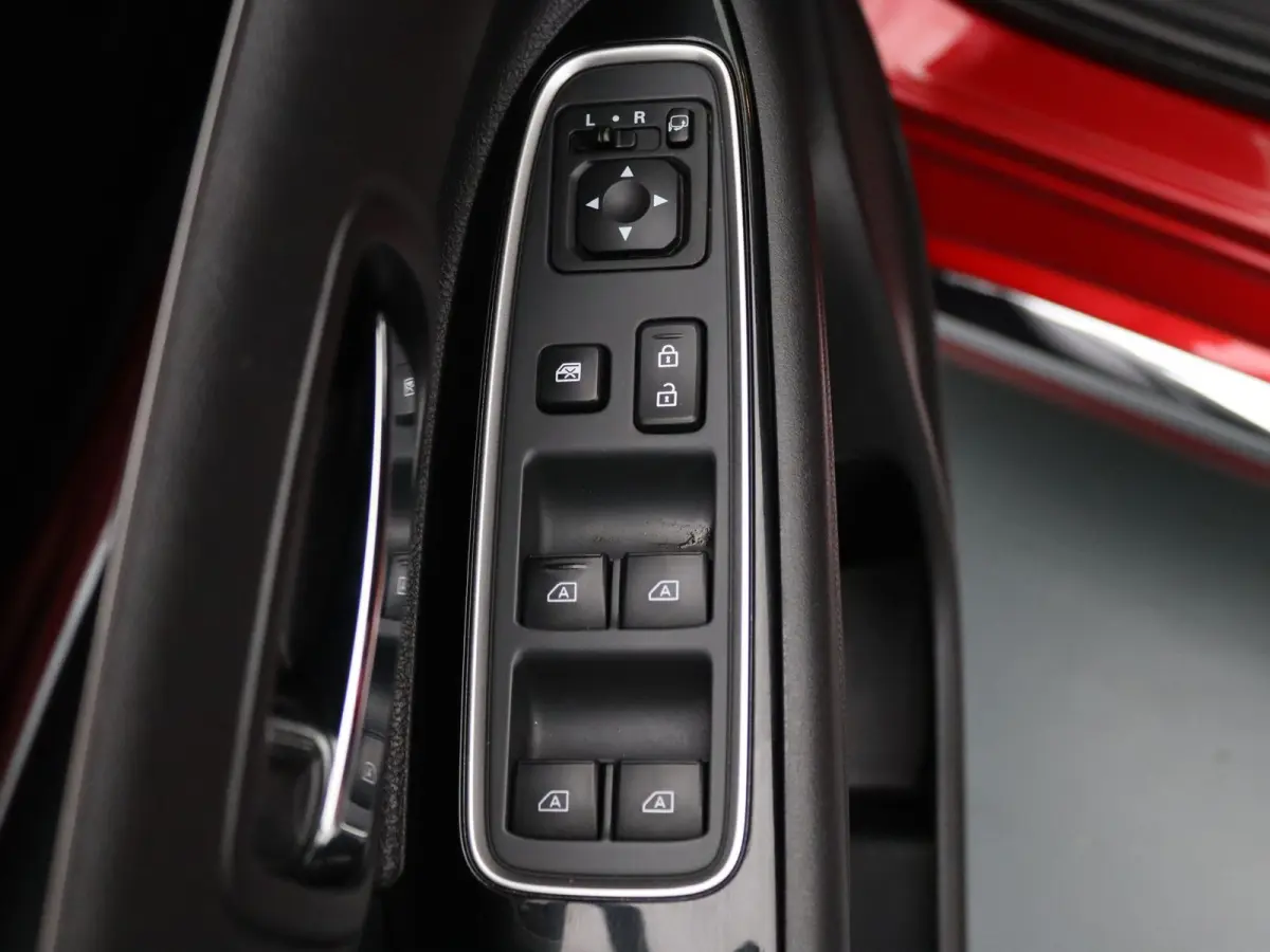 224pk PHEV Intense+ Apple Carplay/Android Auto | Trekhaak afneembaar.