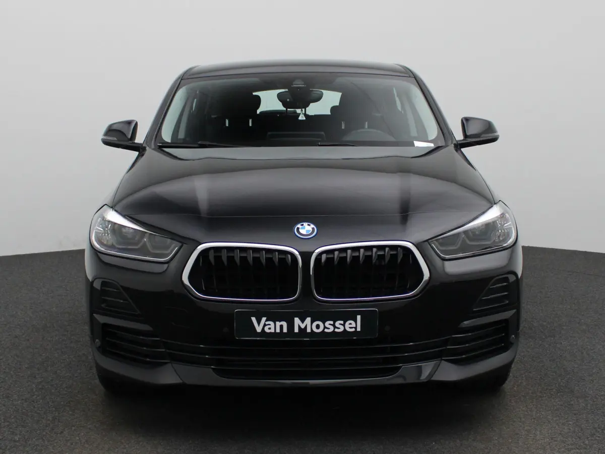 xDrive25e Executive | Achteruitrijcamera | Navigatie | Cruise Control | Climate Control | Elektr. achterklep |