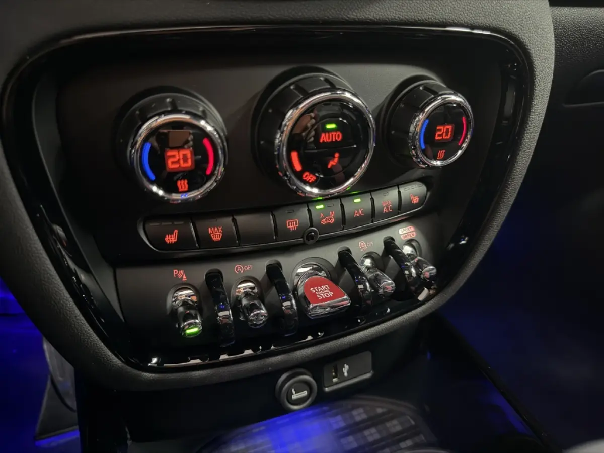 2.0 Cooper S JCW AUT. PANO ACC 192PK