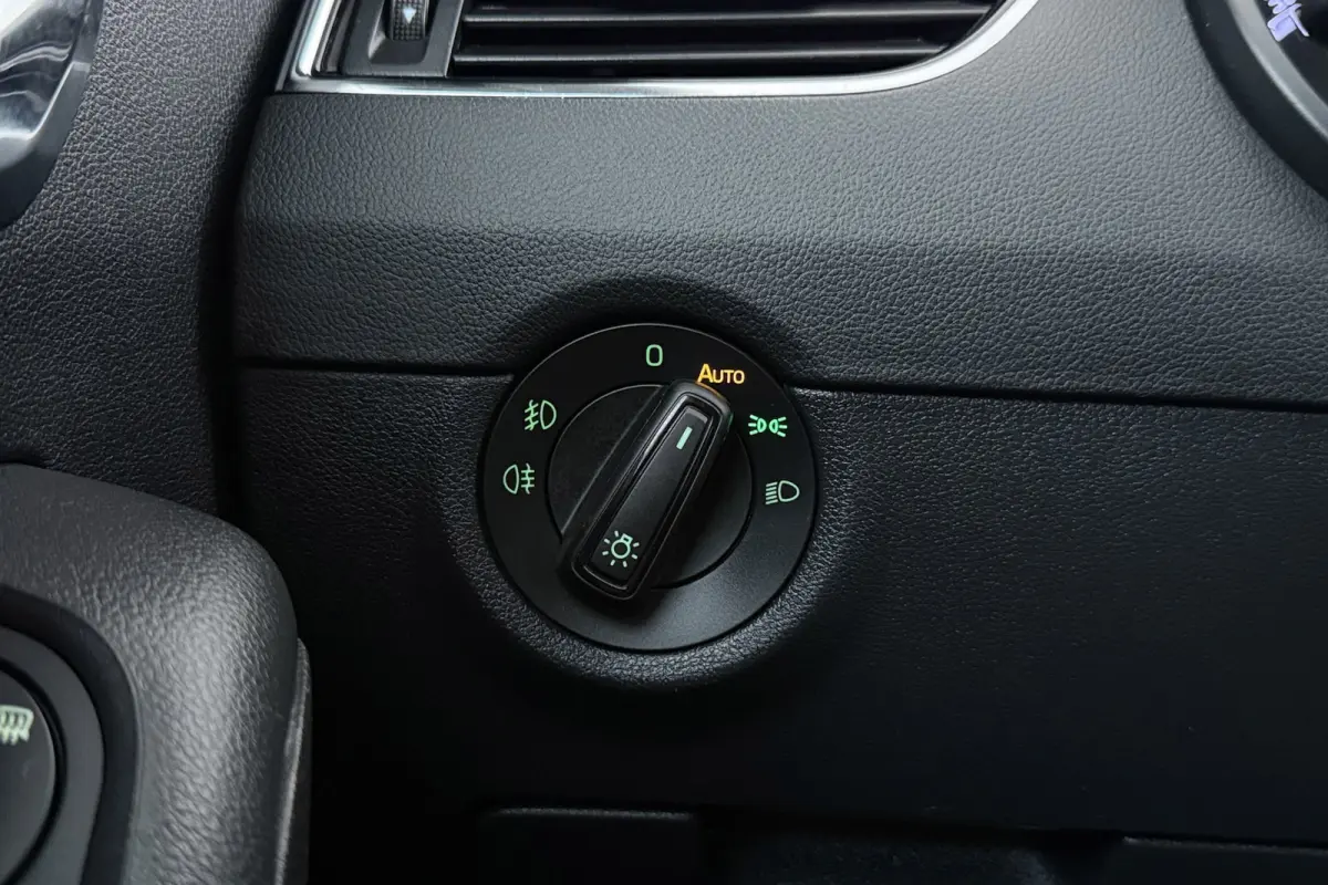 1.0 TSI Greentech Ambition Business | Trekhaak | CarPlay | Org NL | Niet netjes | Cruise control | Climate