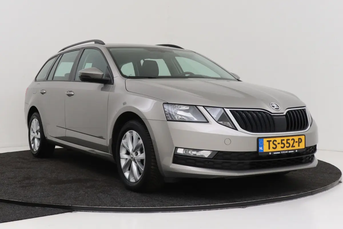 1.0 TSI Greentech Ambition Business | Trekhaak | CarPlay | Org NL | Niet netjes | Cruise control | Climate