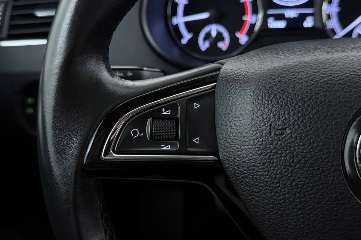 1.0 TSI Greentech Ambition Business | Trekhaak | CarPlay | Org NL | Niet netjes | Cruise control | Climate
