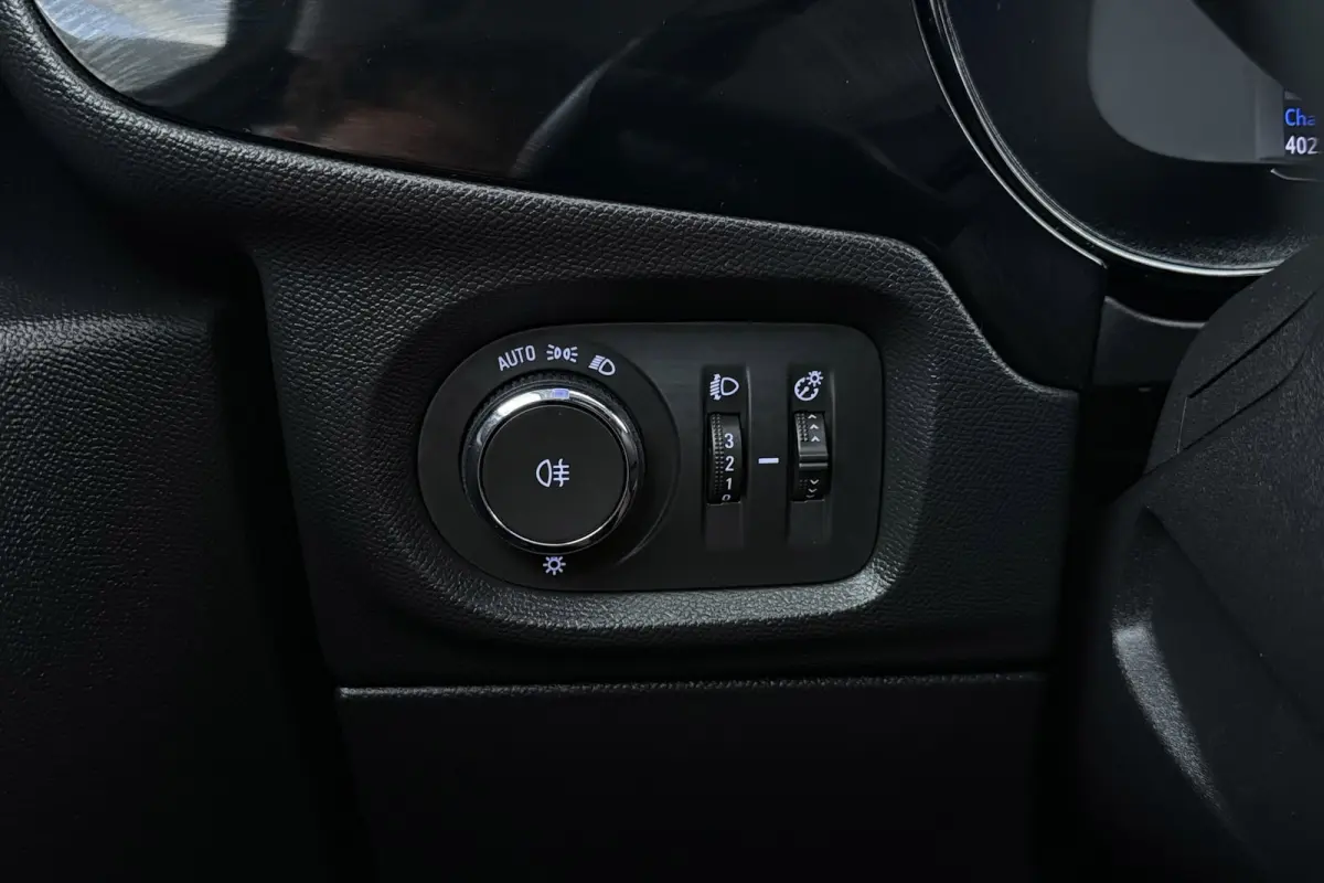 Edition 50 kWh | Org NL | CarPlay | SOH 94% | 3 Fase | 40.000 KM ! | Climate Control | Parkeersensoren | BTW |