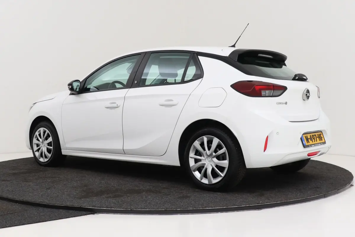 Edition 50 kWh | Org NL | CarPlay | SOH 94% | 3 Fase | 40.000 KM ! | Climate Control | Parkeersensoren | BTW |