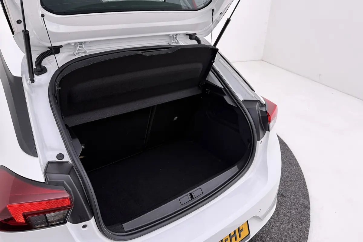 Edition 50 kWh | Org NL | CarPlay | SOH 94% | 3 Fase | 40.000 KM ! | Climate Control | Parkeersensoren | BTW |