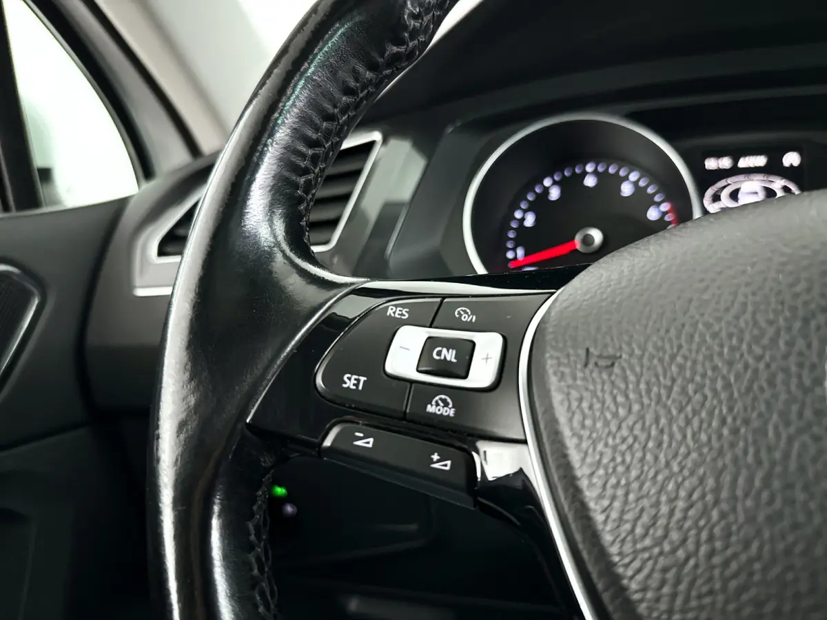 1.4 TSI Connected Series | Panoramadak | Parkeercamera | Stoelverwarming