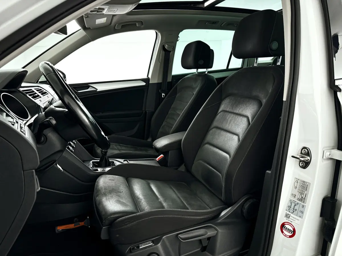 1.4 TSI Connected Series | Panoramadak | Parkeercamera | Stoelverwarming
