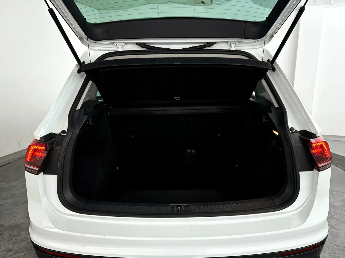 1.4 TSI Connected Series | Panoramadak | Parkeercamera | Stoelverwarming