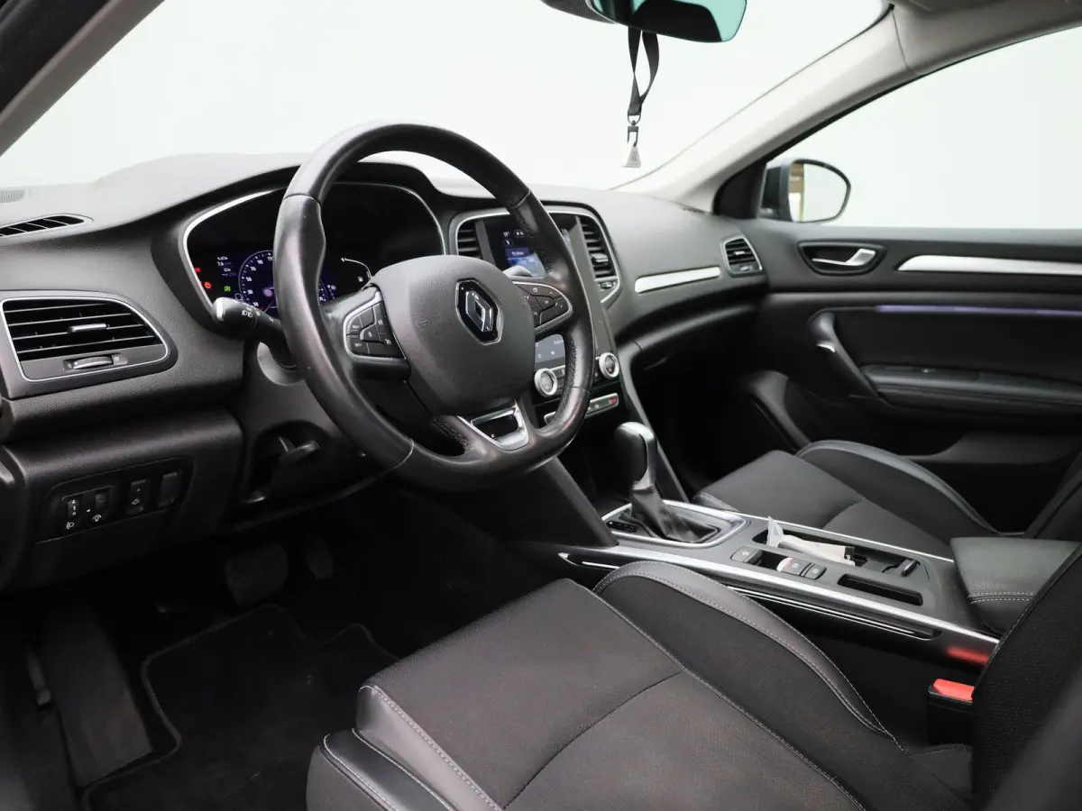 1.3 TCe 140 Techno | Achteruitrijcamera | Cruise Control | Climate Control | Stoelverwarming |