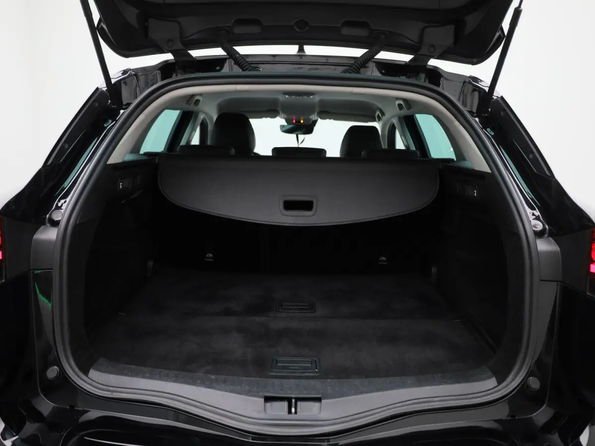 1.3 TCe 140 Techno | Achteruitrijcamera | Cruise Control | Climate Control | Stoelverwarming |