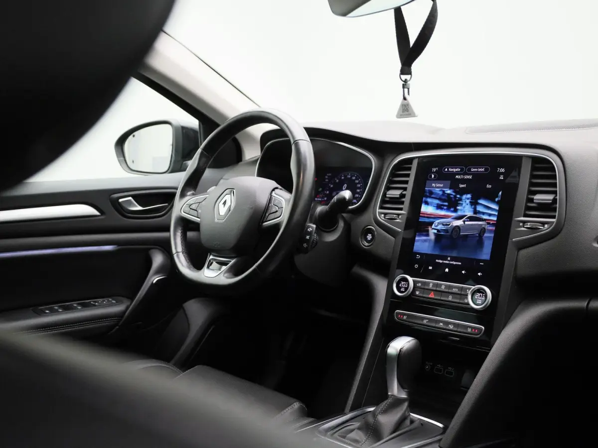 1.3 TCe 140 Techno | Achteruitrijcamera | Cruise Control | Climate Control | Stoelverwarming |