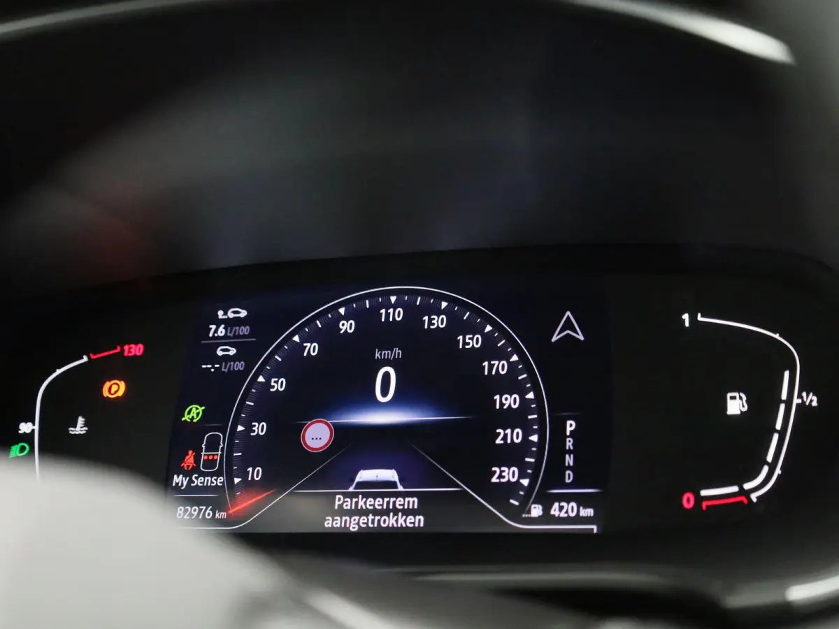 1.3 TCe 140 Techno | Achteruitrijcamera | Cruise Control | Climate Control | Stoelverwarming |