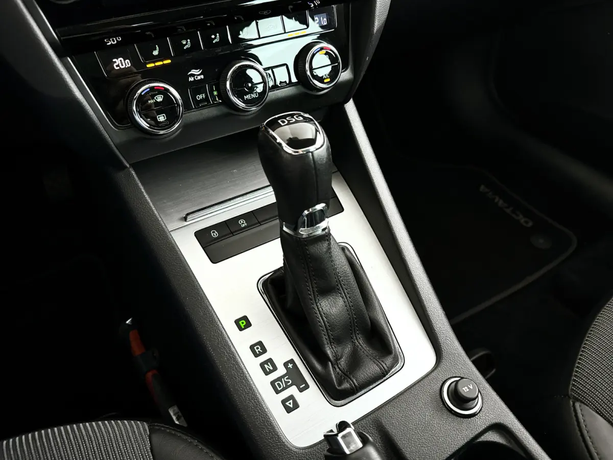 1.5 TSI Greentech Business Edition | Park assist | Cruise control | Stoelverwarming | Extra getint glas