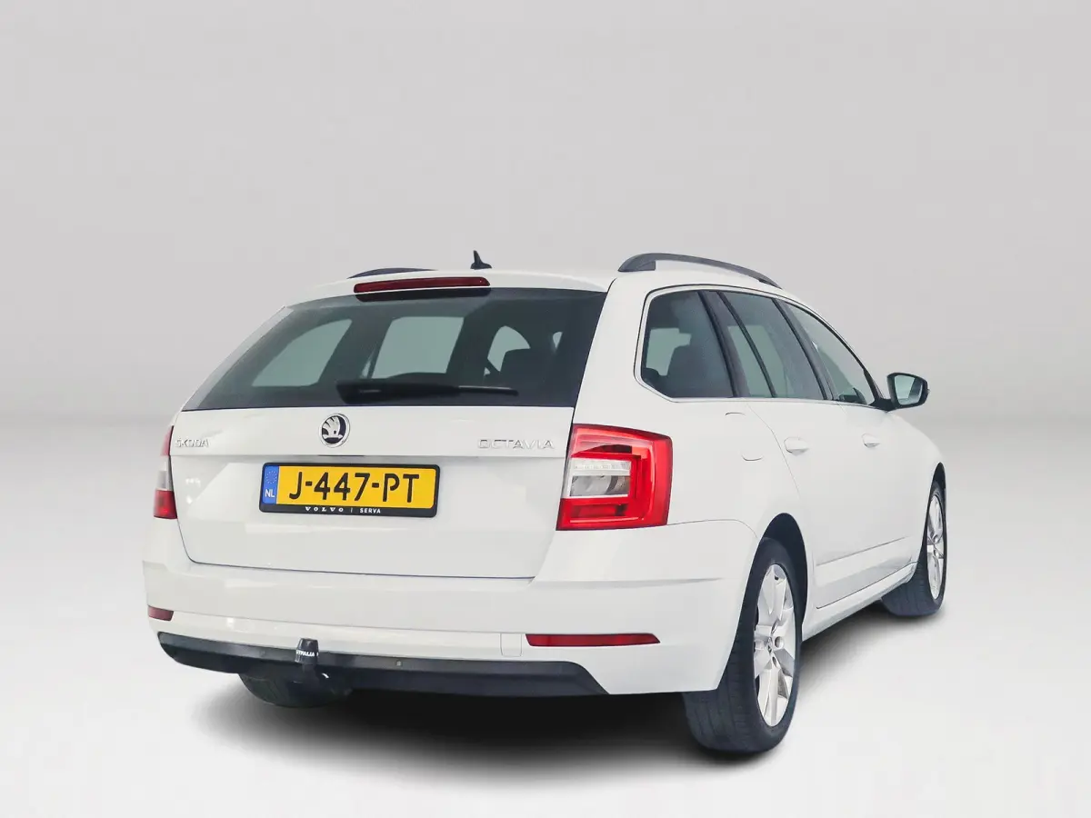 1.5 TSI Greentech Business Edition | Park assist | Cruise control | Stoelverwarming | Extra getint glas