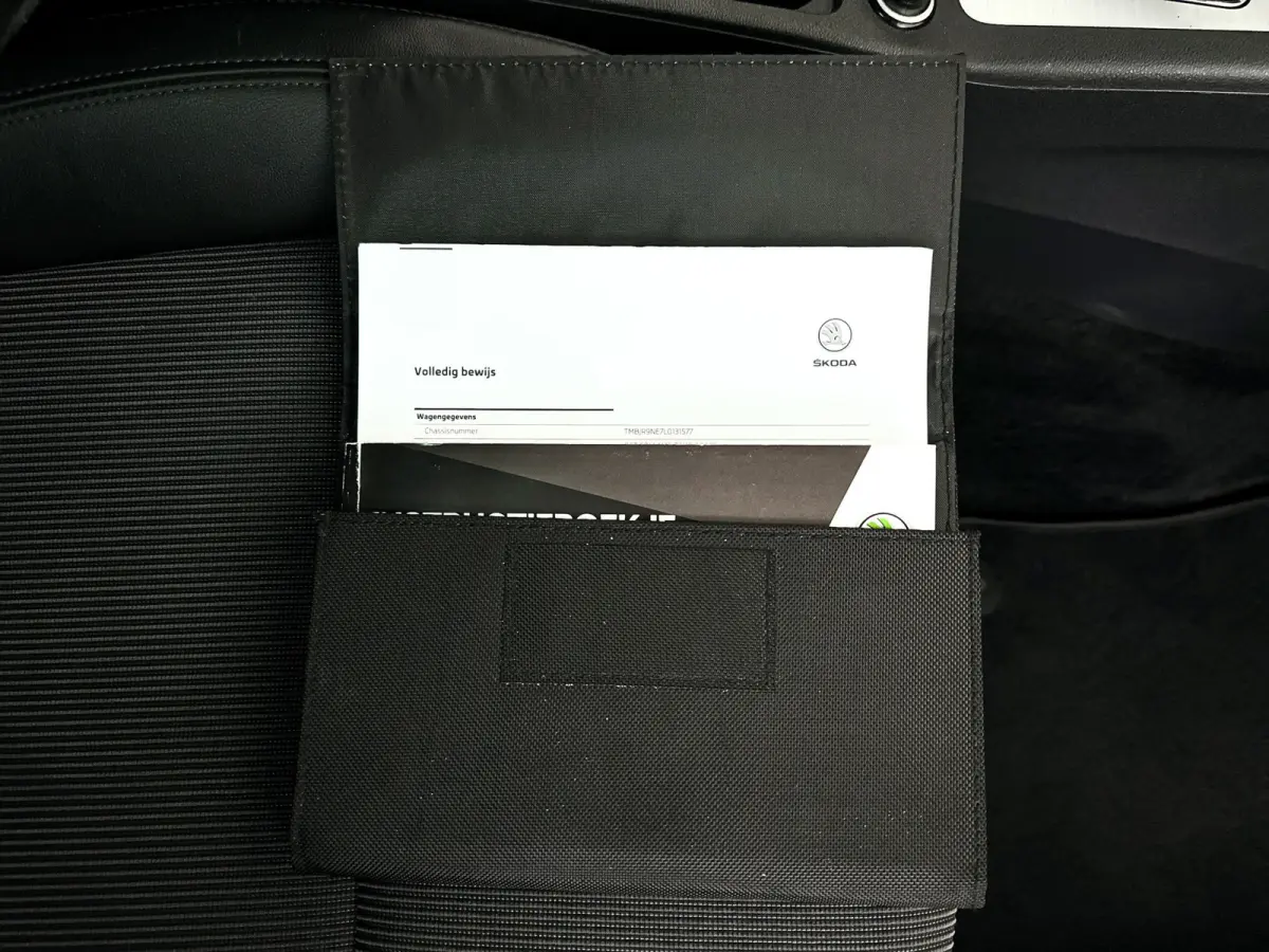 1.5 TSI Greentech Business Edition | Park assist | Cruise control | Stoelverwarming | Extra getint glas