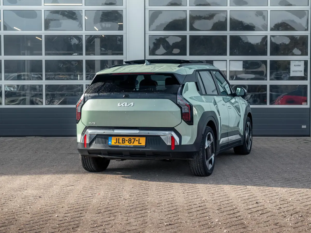 Plus Advanced 81.4 kWh | Leder | Sunroof | Elektrisch verstelbare bestuurderstoel