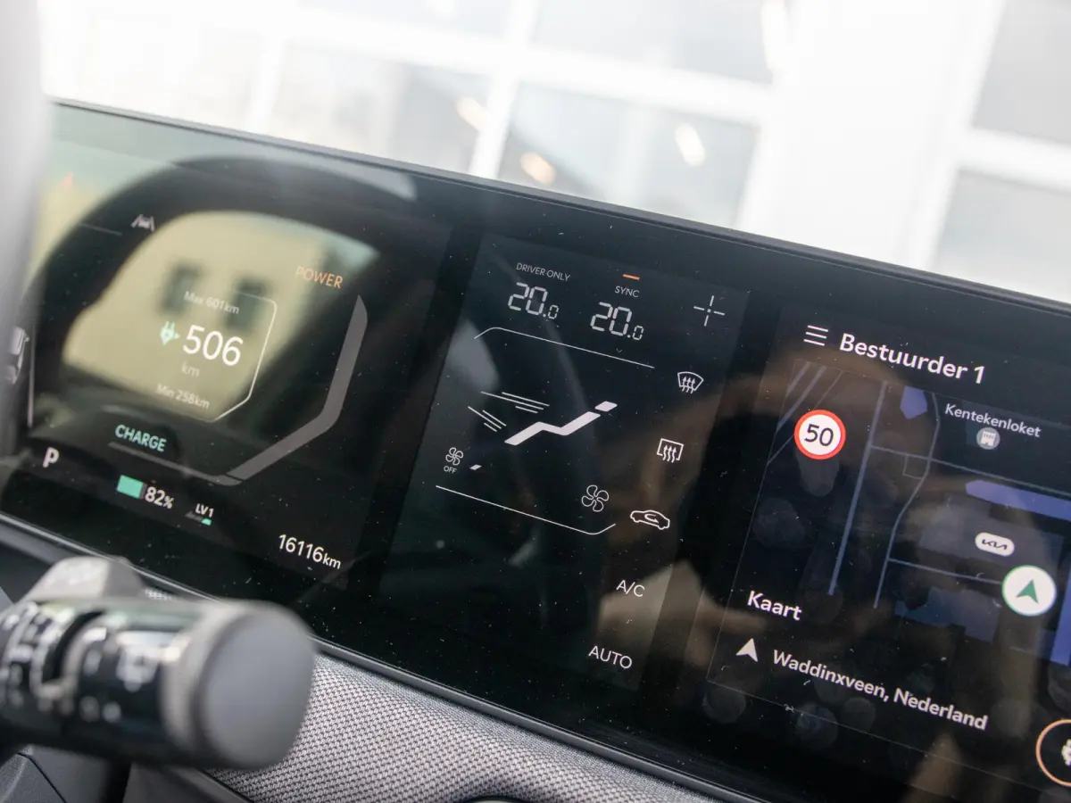 Plus Advanced 81.4 kWh | Leder | Sunroof | Elektrisch verstelbare bestuurderstoel