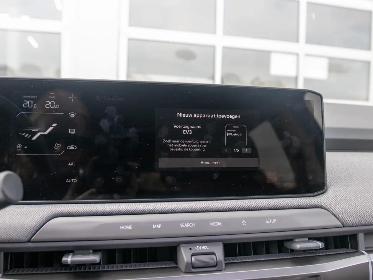 Plus Advanced 81.4 kWh | Leder | Sunroof | Elektrisch verstelbare bestuurderstoel