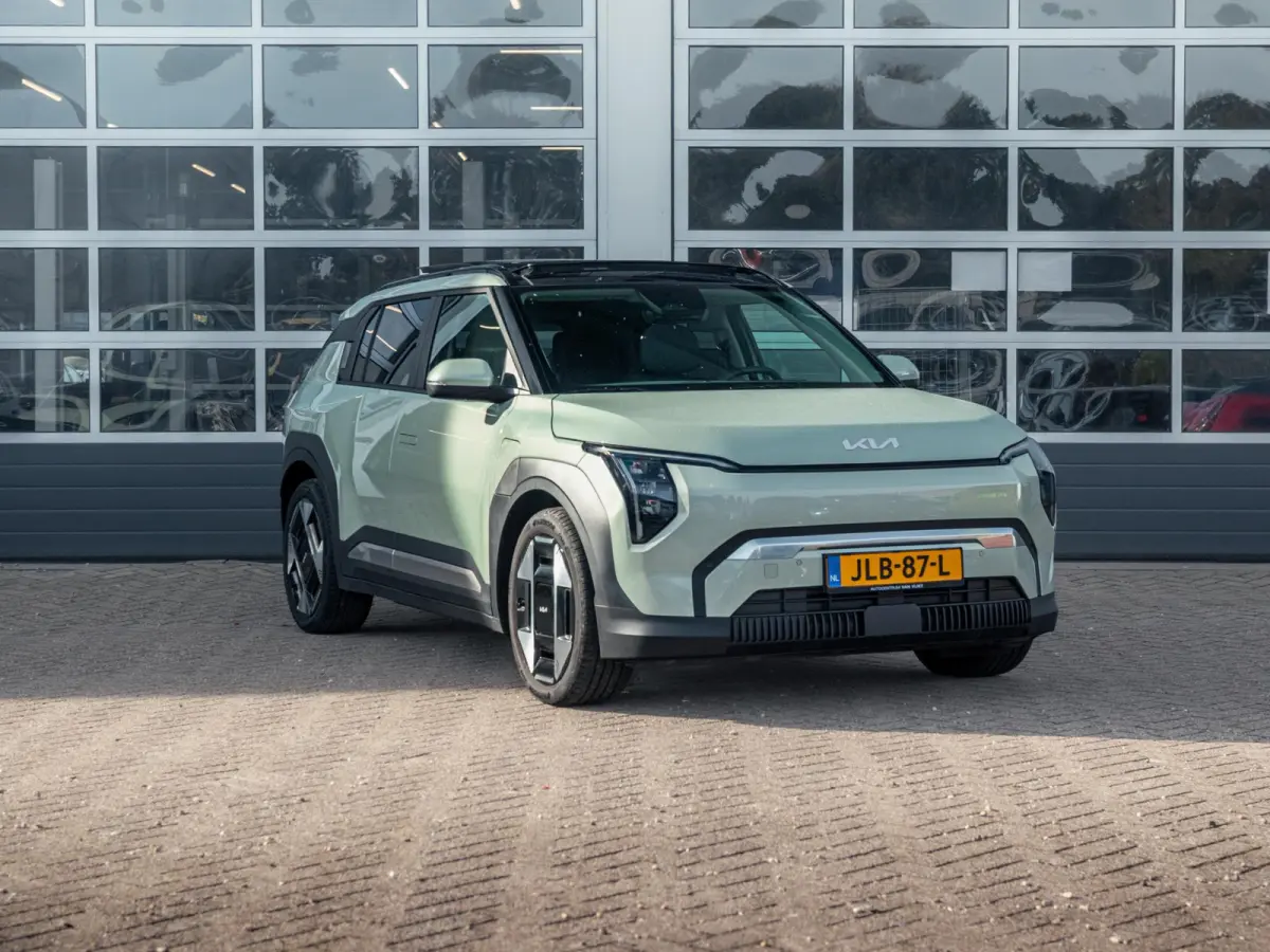 Plus Advanced 81.4 kWh | Leder | Sunroof | Elektrisch verstelbare bestuurderstoel