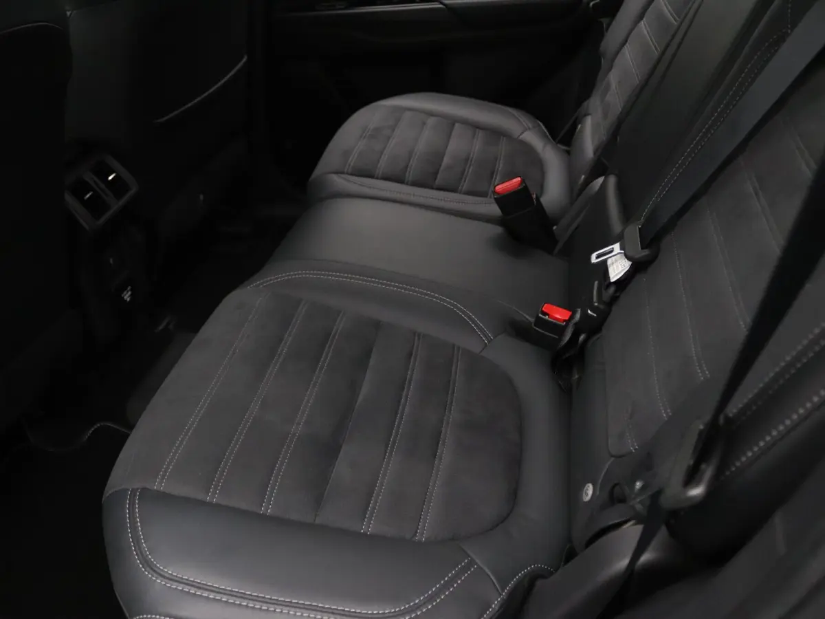 224pk PHEV Intense+ Apple Carplay/Android Auto | Climate