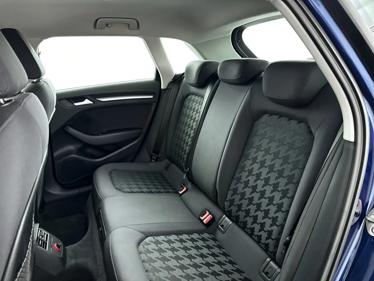 1.8 TFSI quattro Ambiente Pro Line plus | Park assist | Xenon | Stoelverwarming