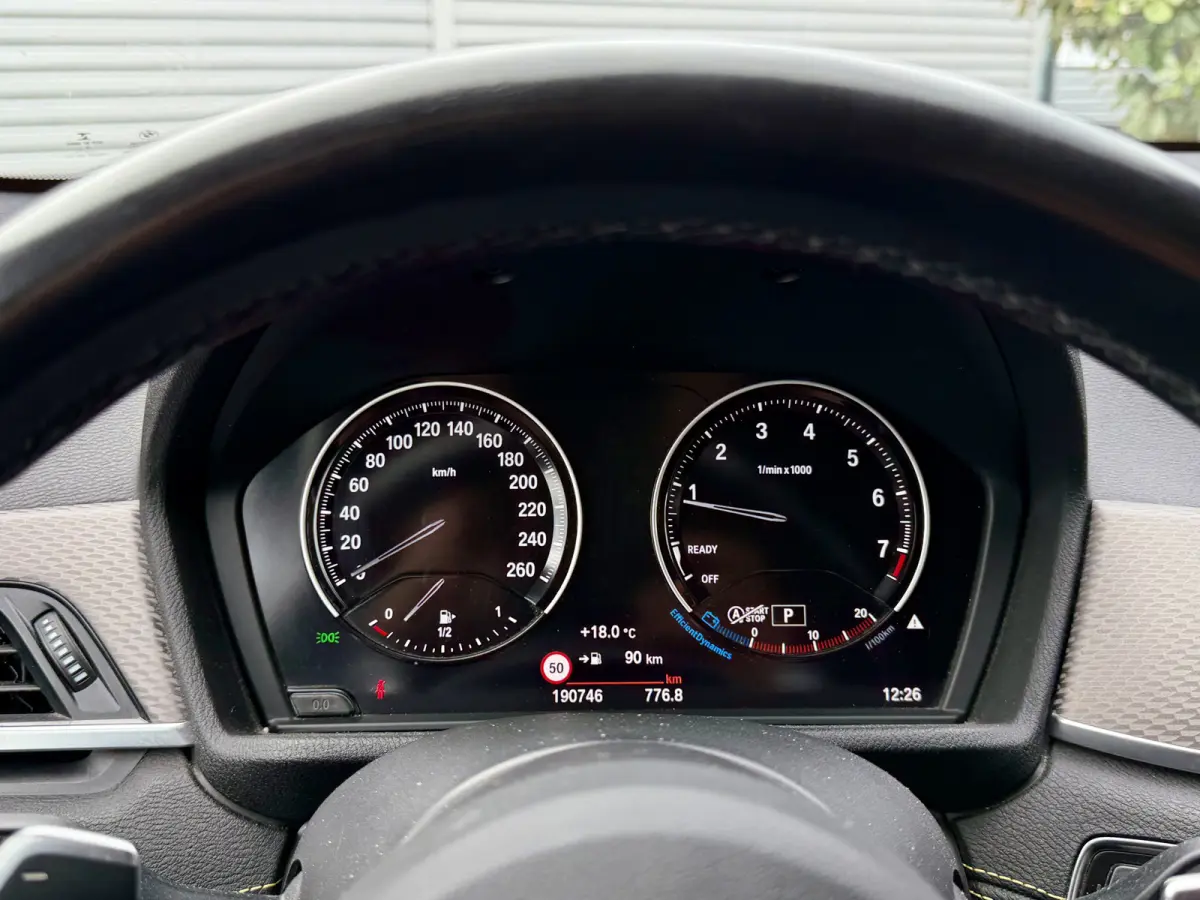xDrive20i M-Pakket Headup|Camera|Keyles|Navi Zwart!