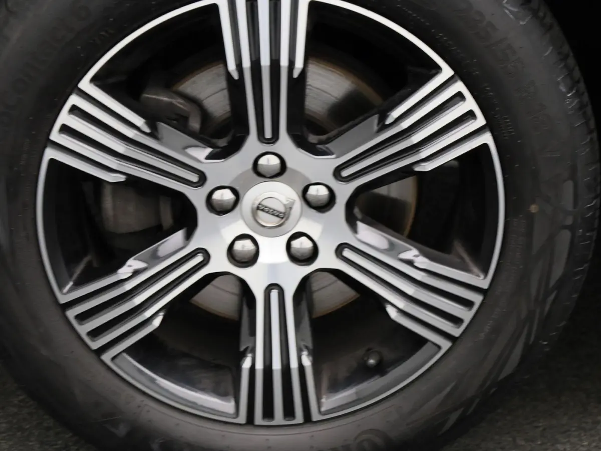 2.0 T4 Inscription | Automaat | Achteruitrijcamera | Parkeersensoren | Stoelverwarming |
