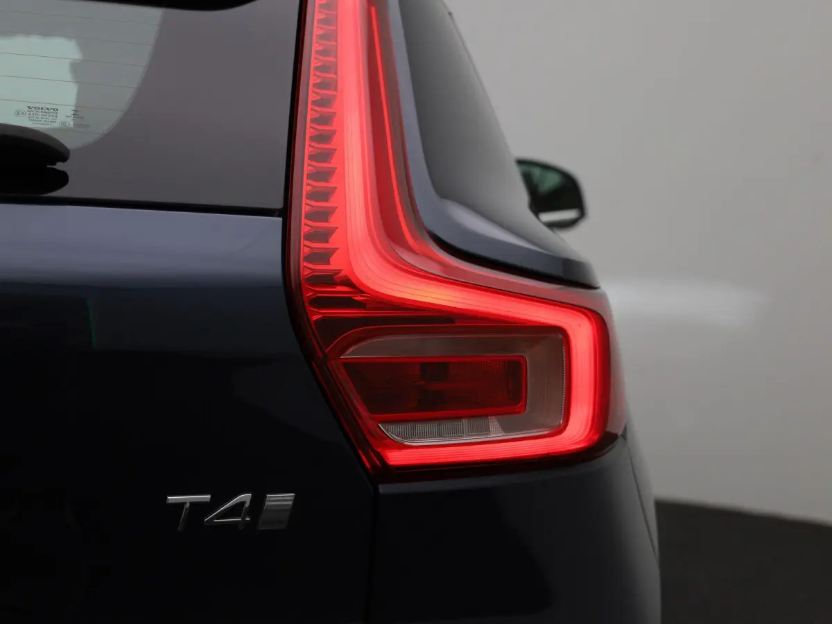 2.0 T4 Inscription | Automaat | Achteruitrijcamera | Parkeersensoren | Stoelverwarming |
