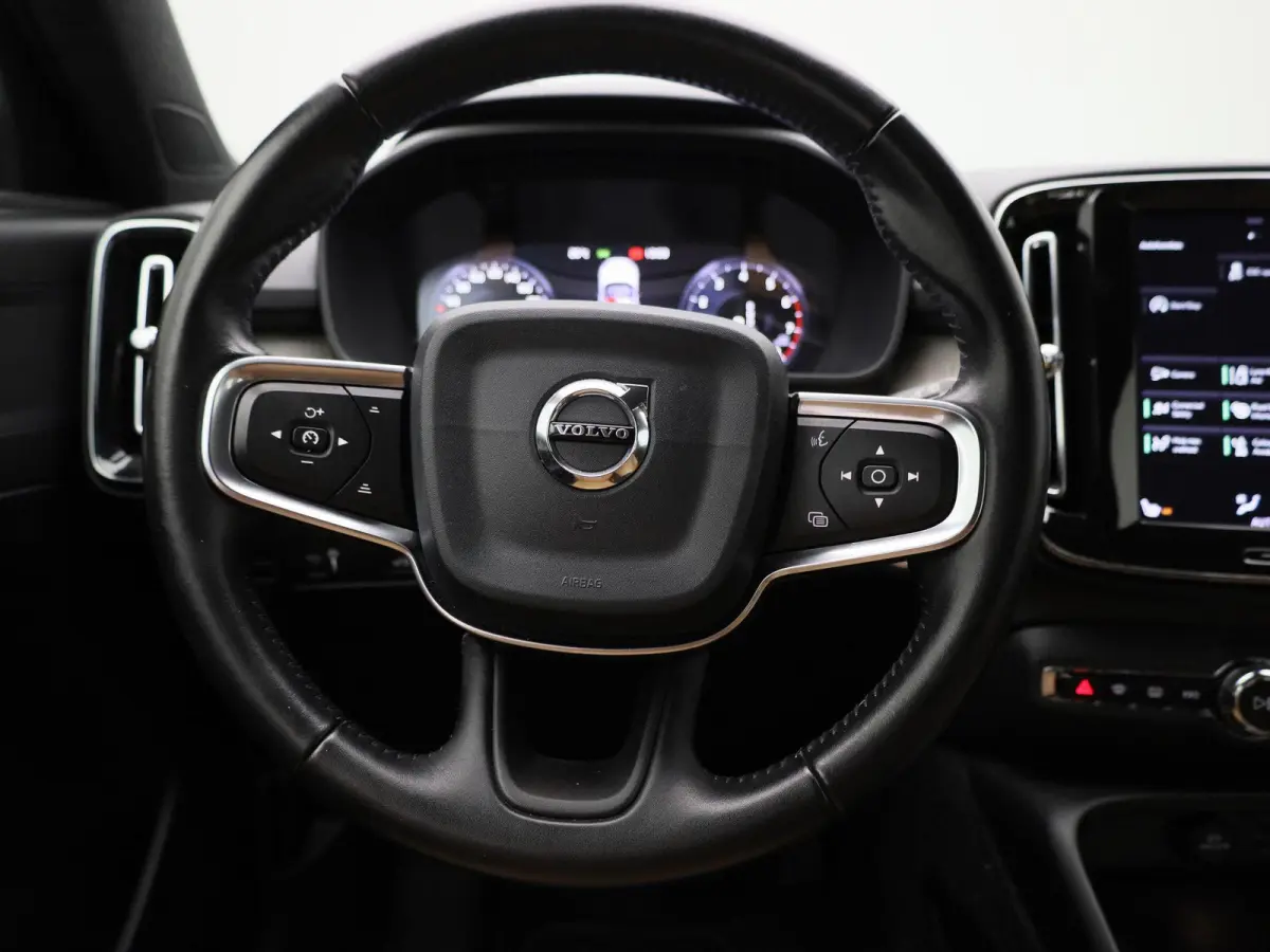 2.0 T4 Inscription | Automaat | Achteruitrijcamera | Parkeersensoren | Stoelverwarming |