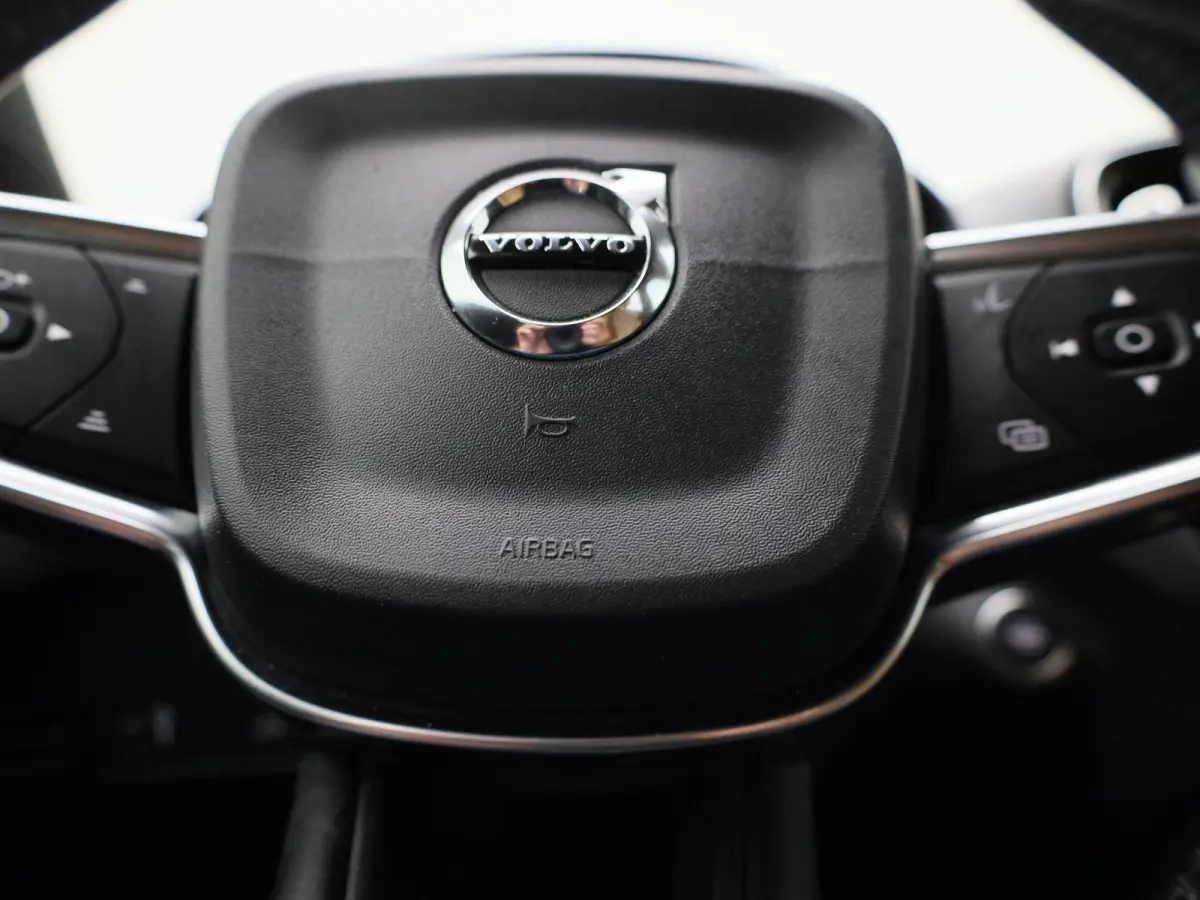 2.0 T4 Inscription | Automaat | Achteruitrijcamera | Parkeersensoren | Stoelverwarming |