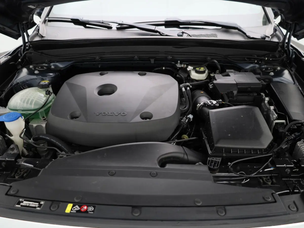 2.0 T4 Inscription | Automaat | Achteruitrijcamera | Parkeersensoren | Stoelverwarming |