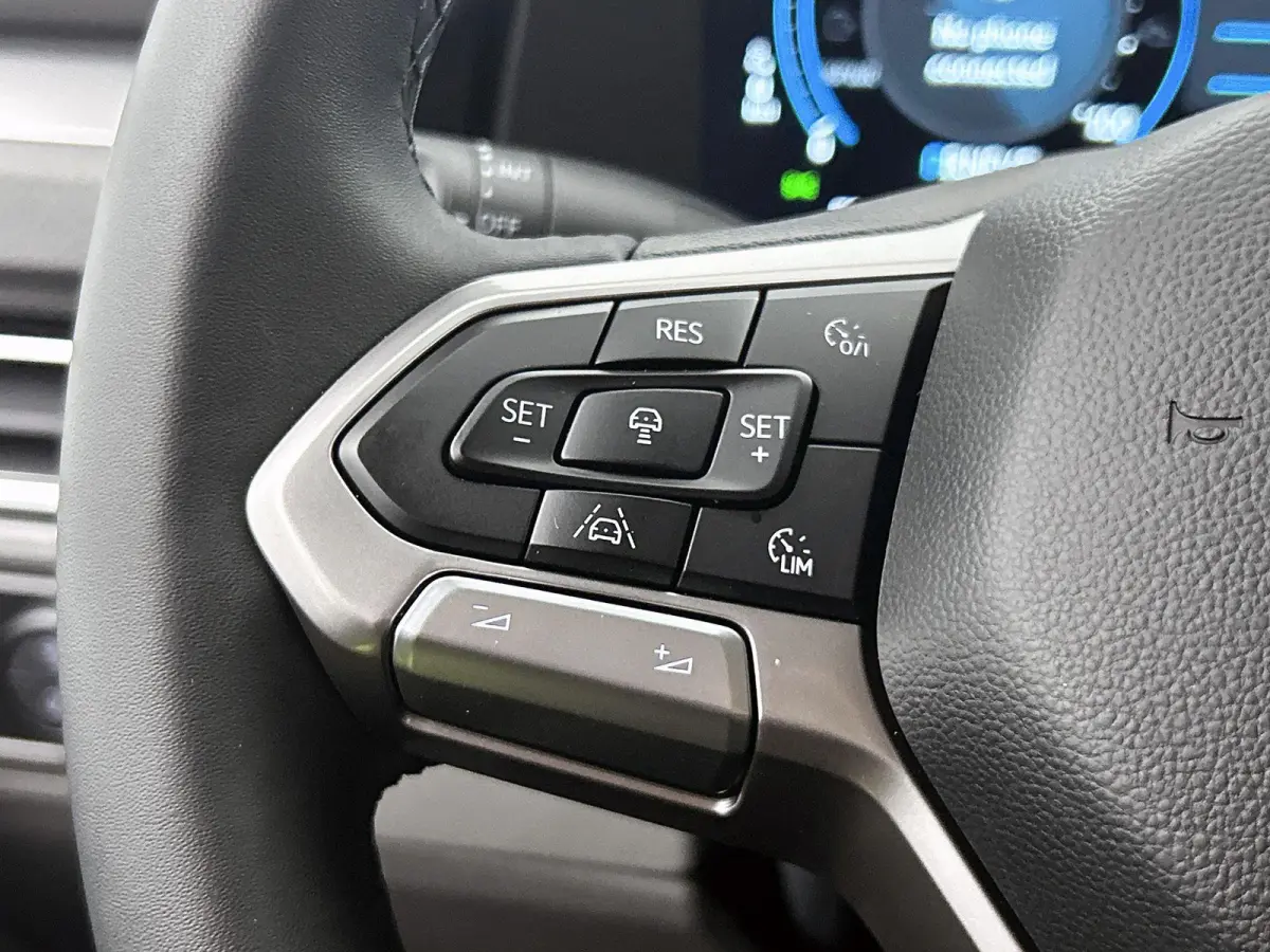 2.5 eHybrid L2H1 Style 233 PK | Automaat | Airco | Navigatie | Camera | Parkeerhulp voor + achter | Multifunctioneel stuur | App-Connect | Adaptieve Cruise Control |