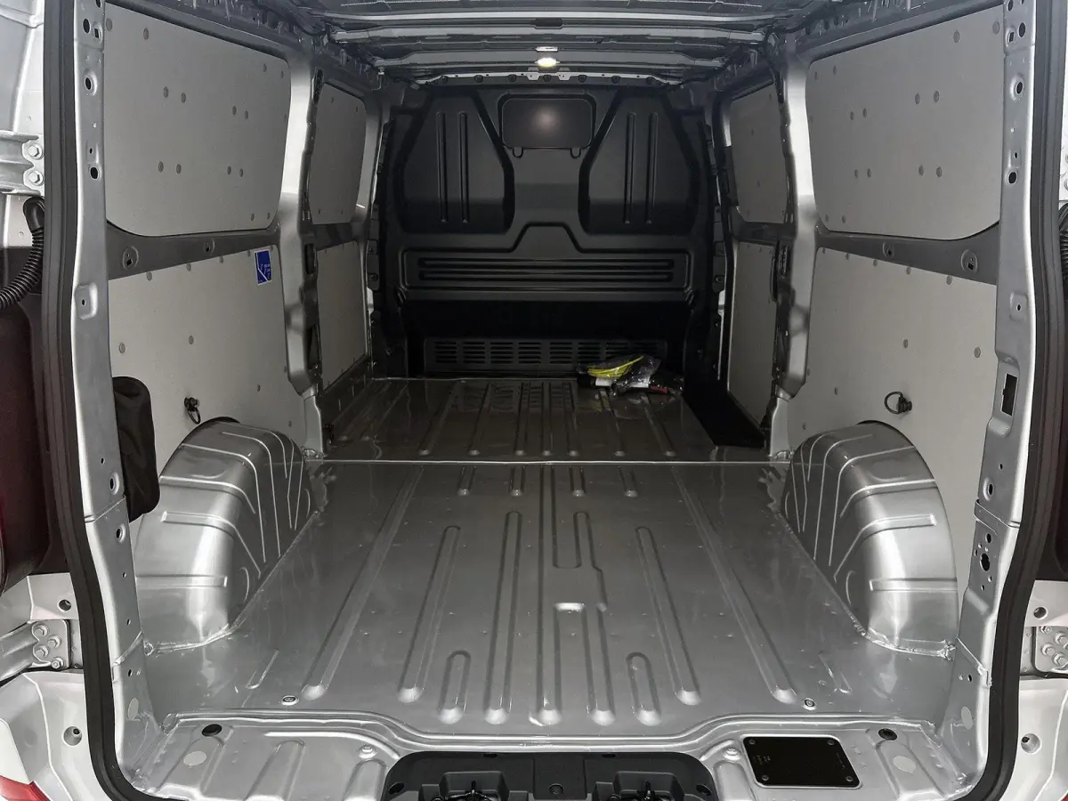 2.5 eHybrid L2H1 Style 233 PK | Automaat | Airco | Navigatie | Camera | Parkeerhulp voor + achter | Multifunctioneel stuur | App-Connect | Adaptieve Cruise Control |