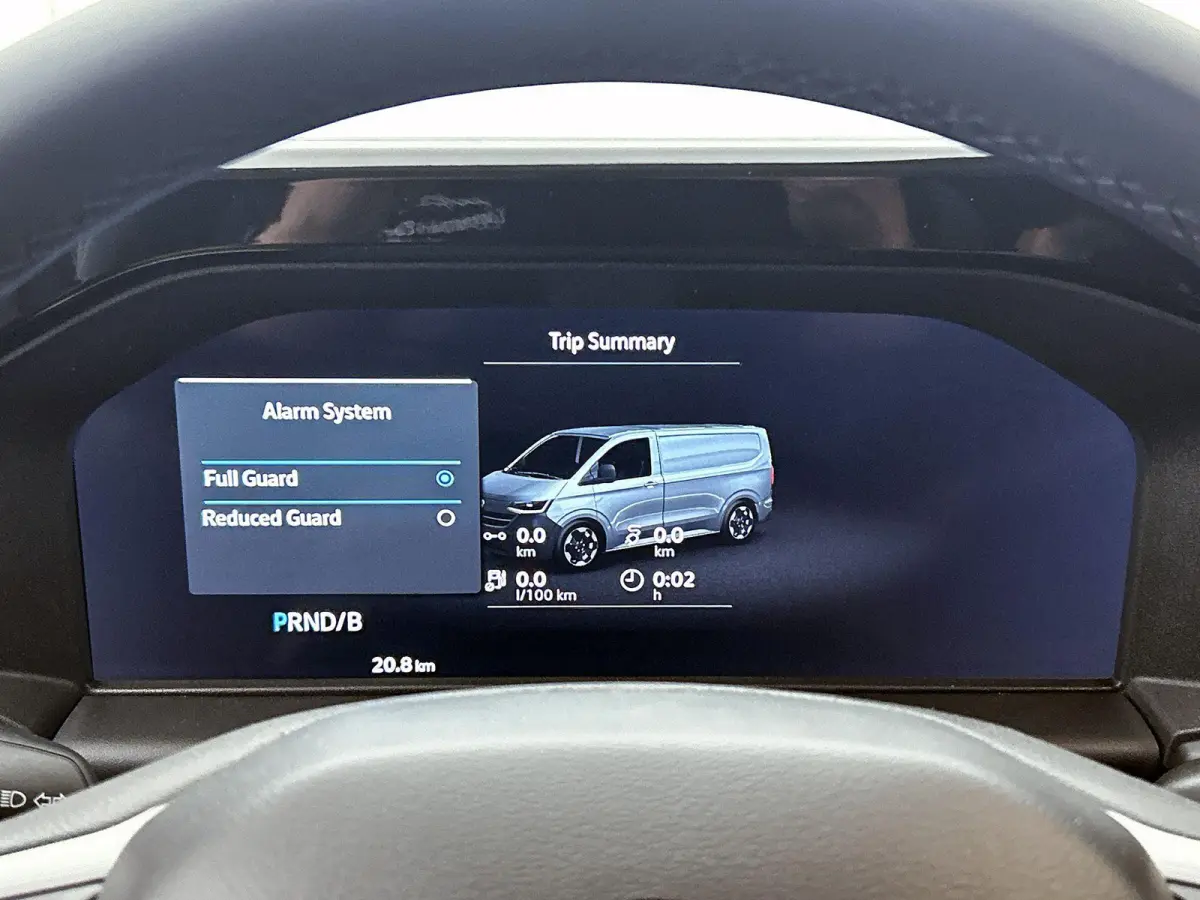 2.5 eHybrid L2H1 Style 233 PK | Automaat | Airco | Navigatie | Camera | Parkeerhulp voor + achter | Multifunctioneel stuur | App-Connect | Adaptieve Cruise Control |