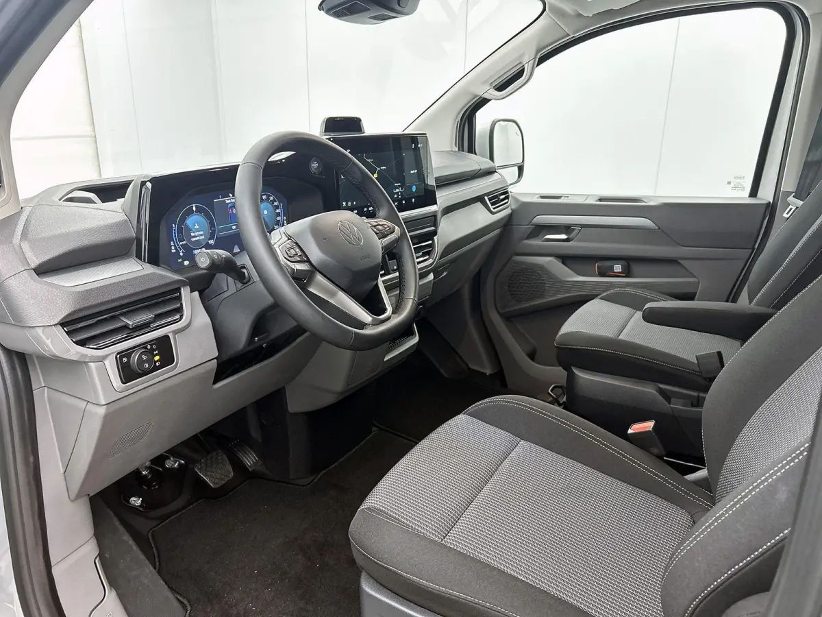 2.5 eHybrid L2H1 Style 233 PK | Automaat | Airco | Navigatie | Camera | Parkeerhulp voor + achter | Multifunctioneel stuur | App-Connect | Adaptieve Cruise Control |