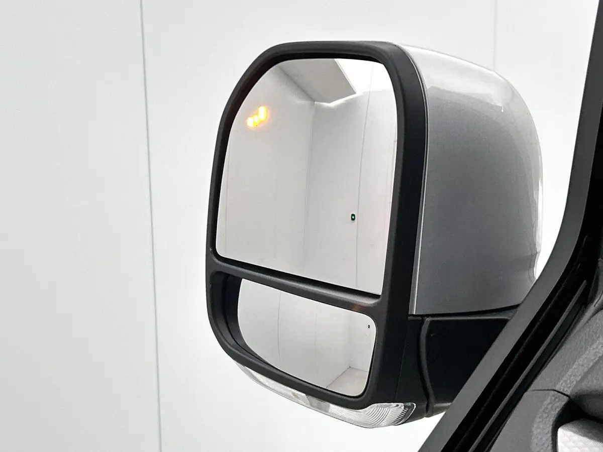 2.5 eHybrid L2H1 Style 233 PK | Automaat | Airco | Navigatie | Camera | Parkeerhulp voor + achter | Multifunctioneel stuur | App-Connect | Adaptieve Cruise Control |