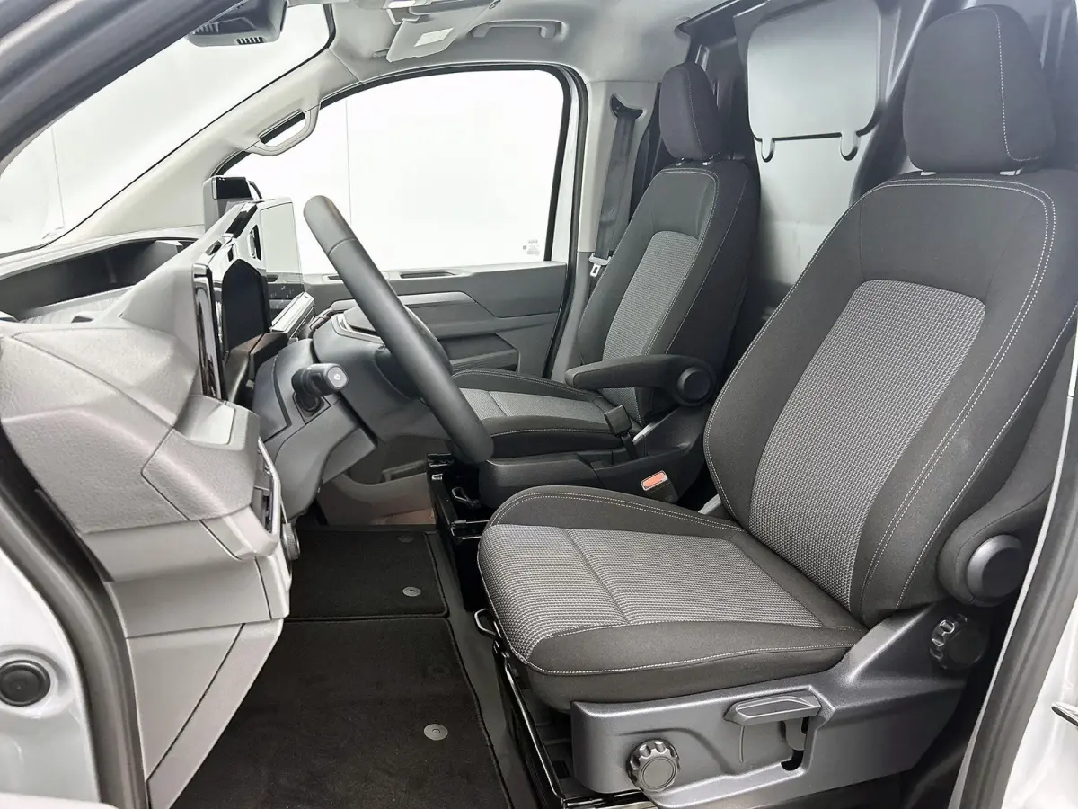 2.5 eHybrid L2H1 Style 233 PK | Automaat | Airco | Navigatie | Camera | Parkeerhulp voor + achter | Multifunctioneel stuur | App-Connect | Adaptieve Cruise Control |