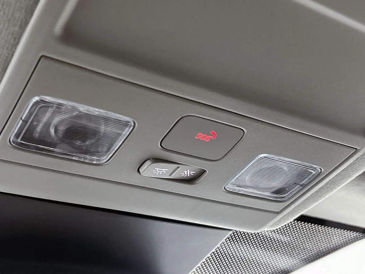 2.5 eHybrid L2H1 Style 233 PK | Automaat | Airco | Navigatie | Camera | Parkeerhulp voor + achter | Multifunctioneel stuur | App-Connect | Adaptieve Cruise Control |