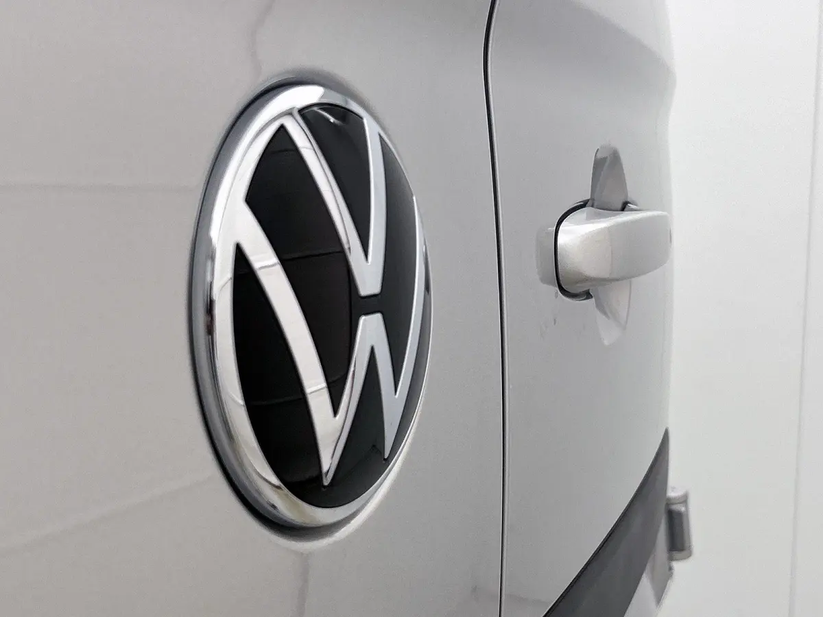 2.5 eHybrid L2H1 Style 233 PK | Automaat | Airco | Navigatie | Camera | Parkeerhulp voor + achter | Multifunctioneel stuur | App-Connect | Adaptieve Cruise Control |