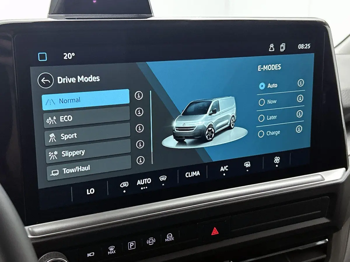 2.5 eHybrid L2H1 Style 233 PK | Automaat | Airco | Navigatie | Camera | Parkeerhulp voor + achter | Multifunctioneel stuur | App-Connect | Adaptieve Cruise Control |