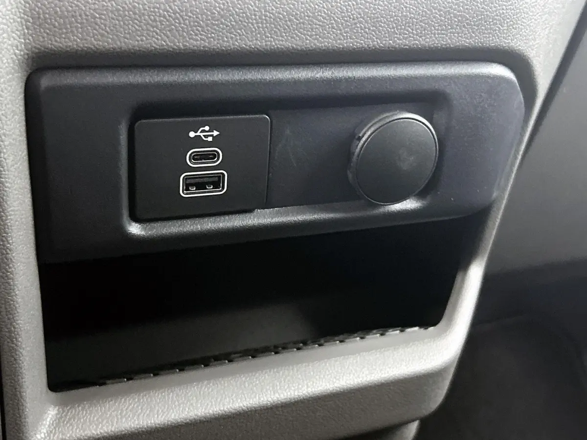 2.5 eHybrid L2H1 Style 233 PK | Automaat | Airco | Navigatie | Camera | Parkeerhulp voor + achter | Multifunctioneel stuur | App-Connect | Adaptieve Cruise Control |