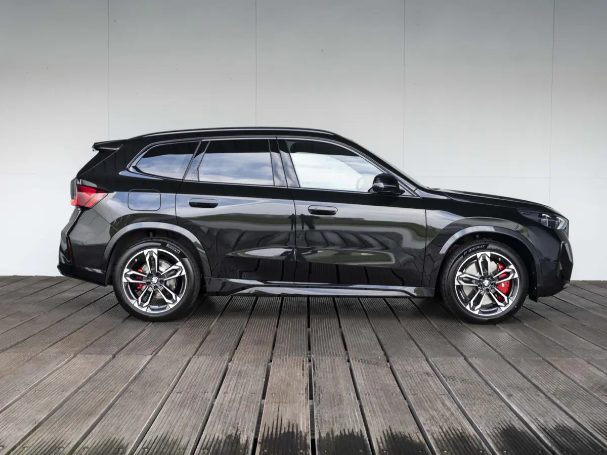 xDrive30 67 kWh M Sport Edition Comfort Pack | Innovation Pack | Travel Pack |