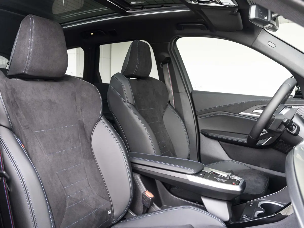 xDrive30 67 kWh M Sport Edition Comfort Pack | Innovation Pack | Travel Pack |