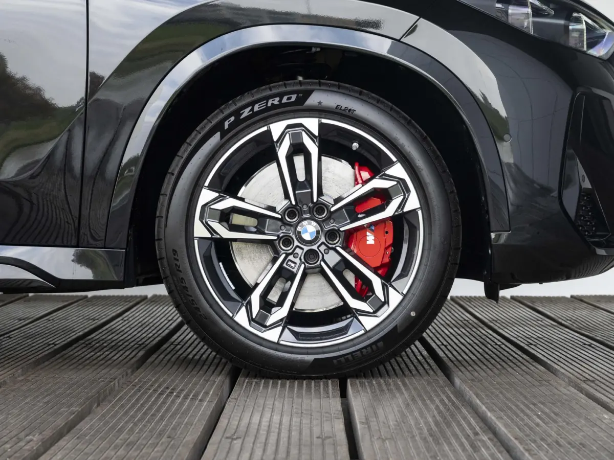 xDrive30 67 kWh M Sport Edition Comfort Pack | Innovation Pack | Travel Pack |