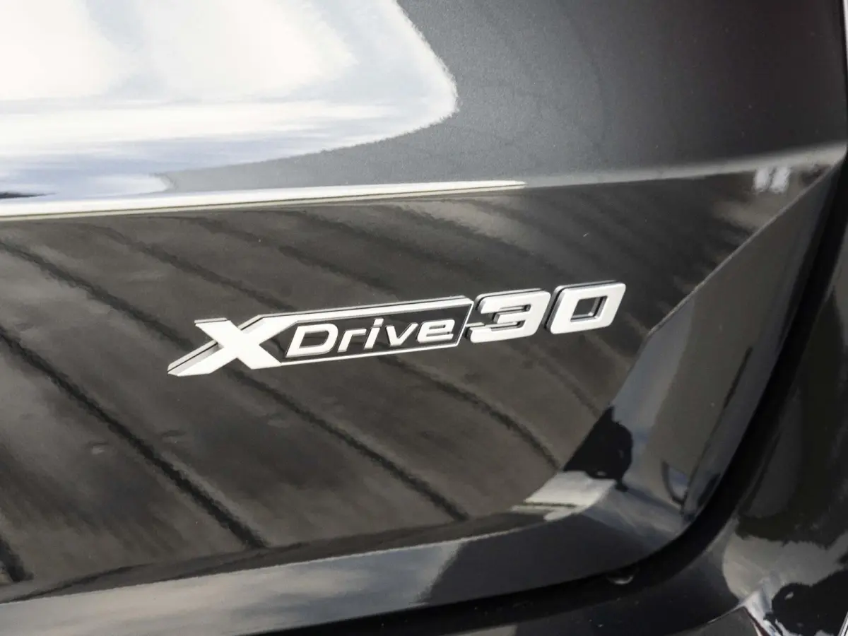 xDrive30 67 kWh M Sport Edition Comfort Pack | Innovation Pack | Travel Pack |