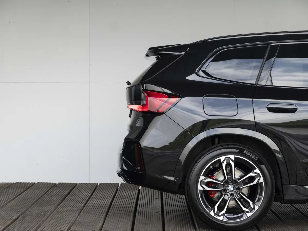xDrive30 67 kWh M Sport Edition Comfort Pack | Innovation Pack | Travel Pack |