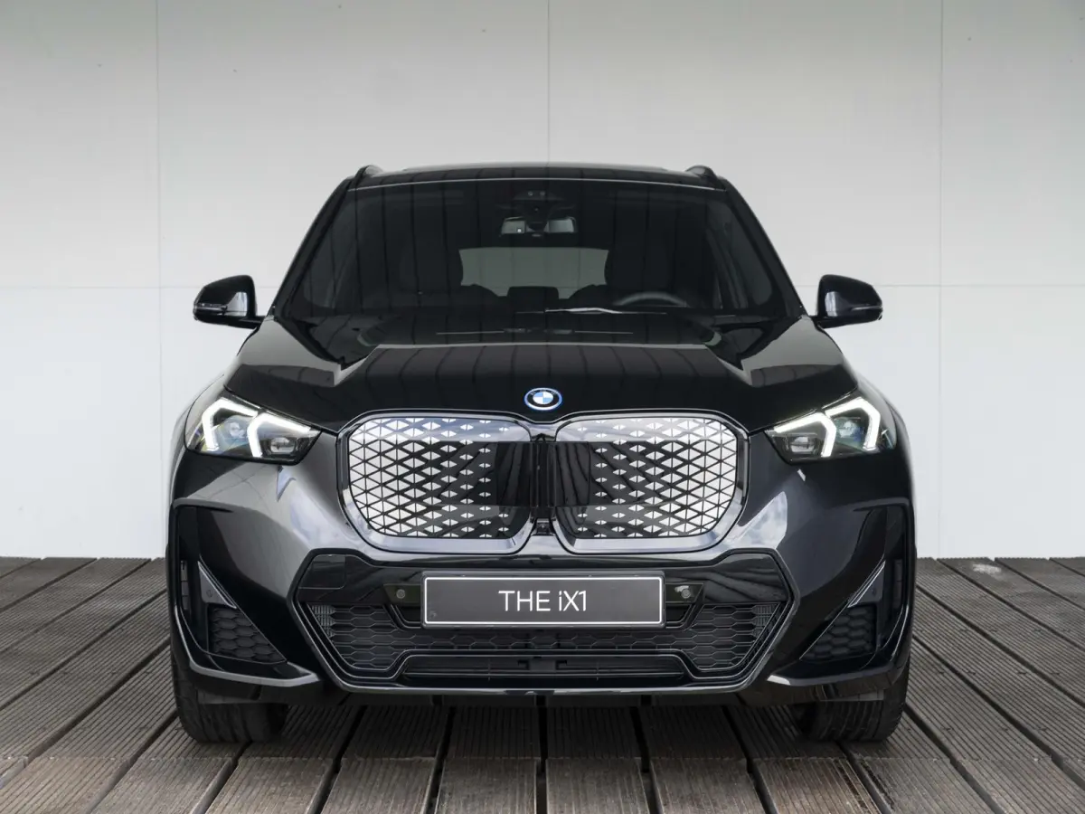 xDrive30 67 kWh M Sport Edition Comfort Pack | Innovation Pack | Travel Pack |