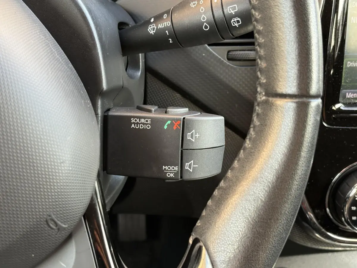 TCe 90 Dynamique R-LINK/2-TONE/CAMERA/LMV/NL-AUTO
